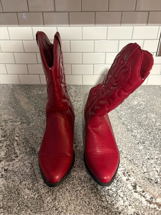 Shoes - Red Rampage Cowboy Boots